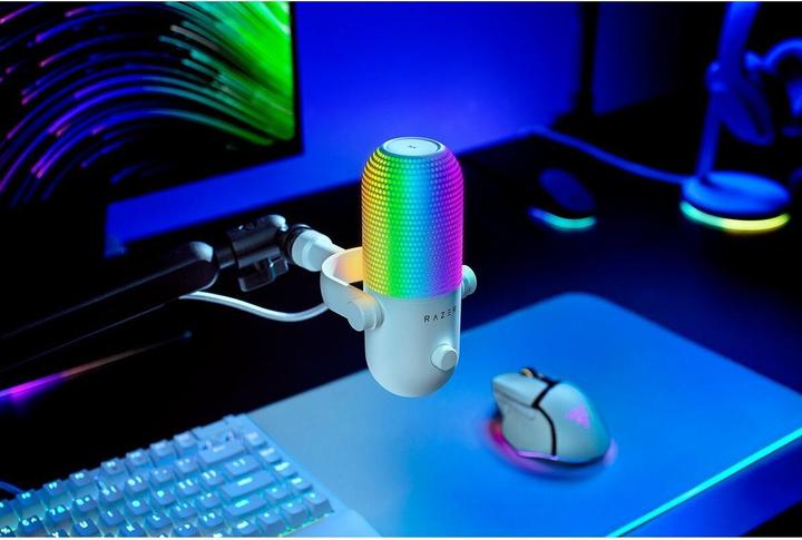 Actual product image Razer Seiren V3 Chroma
