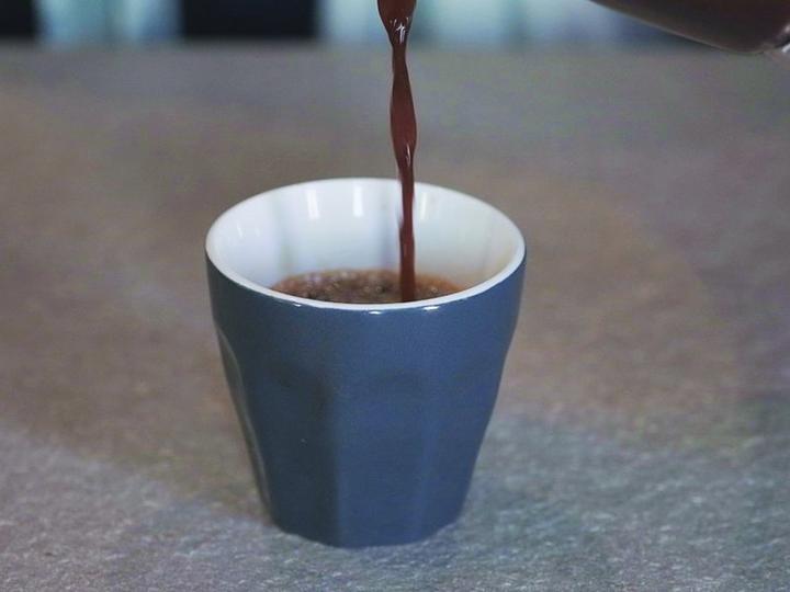 Immagine prodotto Beper BC.041N- macchina da caffè espresso elettrica- 3 bicchieri da caffè