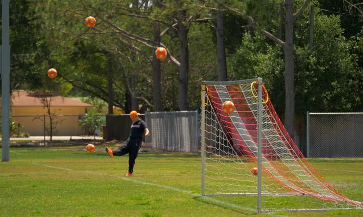 Actual product image Kickerball Original
