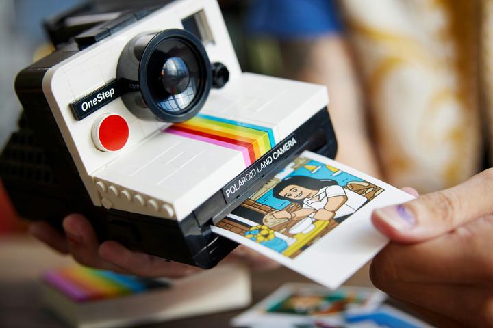 Image du produit LEGO Appareil photo instantané Polaroid OneStep SX-70 (21345, LEGO Ideas)