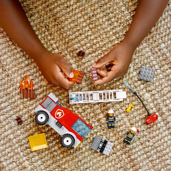 Actual product image LEGO Fire engine (60280, LEGO City)