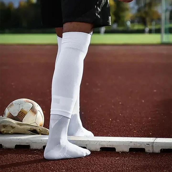 Actual product image NovoSoxx Fussballstulpen und Socken Grösse 36-41 Weiss Set Tubxx und GripSoxx (36 - 41)