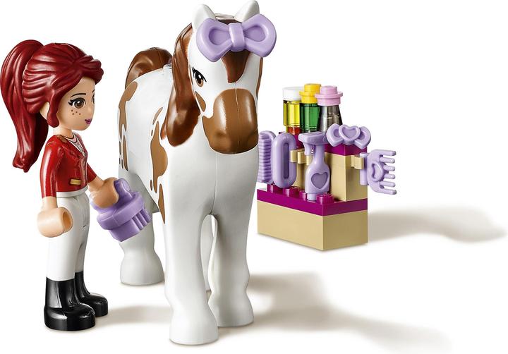 Actual product image LEGO Friends Heartlake Riding School (41126, LEGO Friends)