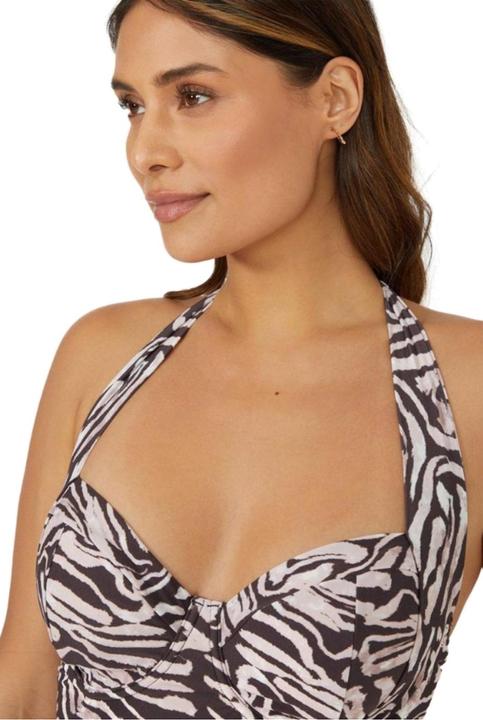 Actual product image Universal Textiles Swimming costume underwire