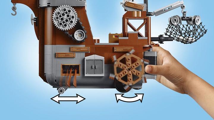 Actual product image LEGO Angry Birds Piggy Pirate Ship (75825)