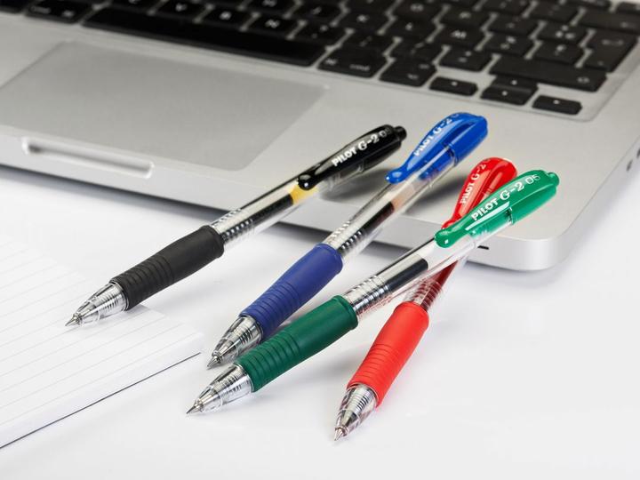 Actual product image Pilot Gel pen G2 05, red (Transparent, Red, 1 x)