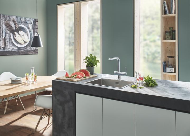 Actual product image Grohe Kitchen faucet with filter function Blue glossy chrome 30385000