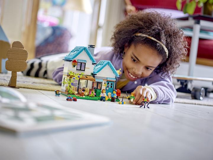 Actual product image LEGO Cosy house (31139, LEGO Creator 3-in-1)