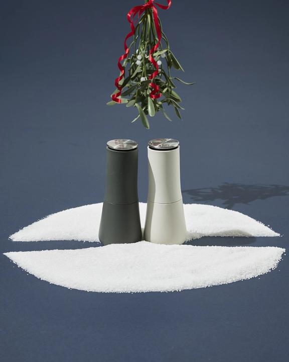 Actual product image Joseph Joseph Milltop salt and pepper mill (Pepper, Salt)