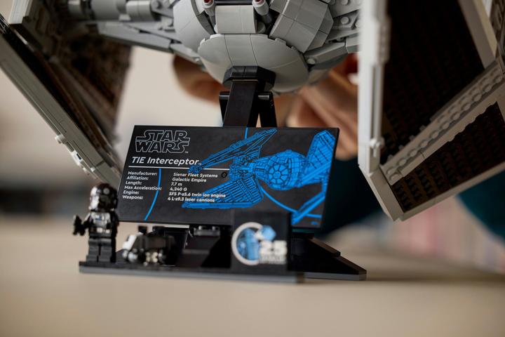 Image du produit LEGO Intercepteur TIE (75382, LEGO Star Wars)