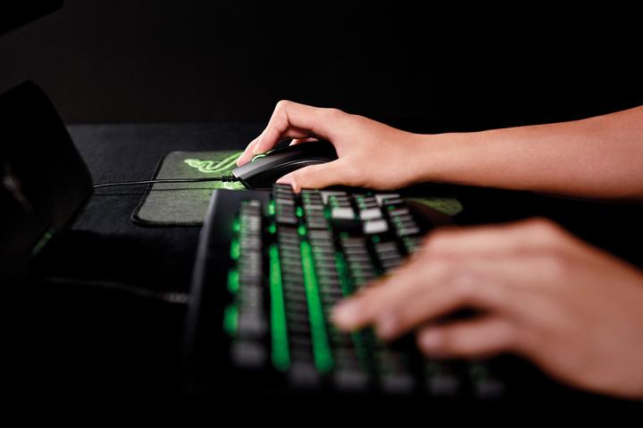 Actual product image Razer Abyssus V2 (Cable)
