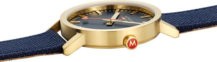 Actual product image Mondaine Classic - inspired by nature - Ip Gold (Analogue wristwatch, 40 mm)