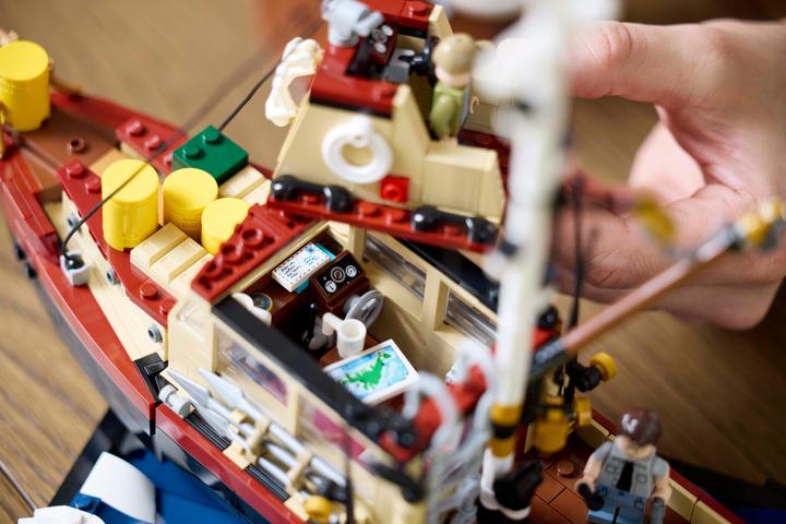 Actual product image LEGO The great white shark (21350, LEGO Ideas, LEGO Rare Sets)