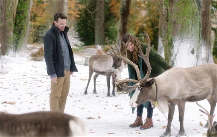 Actual product image Ghosts of Christmas - Queen of Winter (DVD, 2023, English, German)