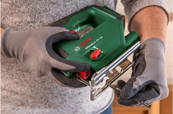 Actual product image Bosch Home & Garden UniversalSaw 18V-100
