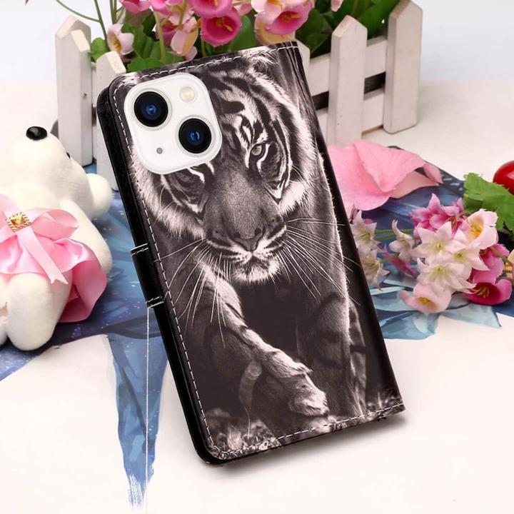 Actual product image Cover-Discount iPhone 15 - Leather Case Cover Tiger (Apple iPhone 15)