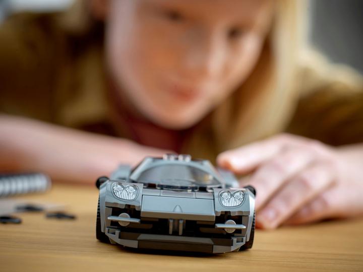 Productafbeelding LEGO Pagani Utopia (76915, LEGO Snelheidskampioenen)