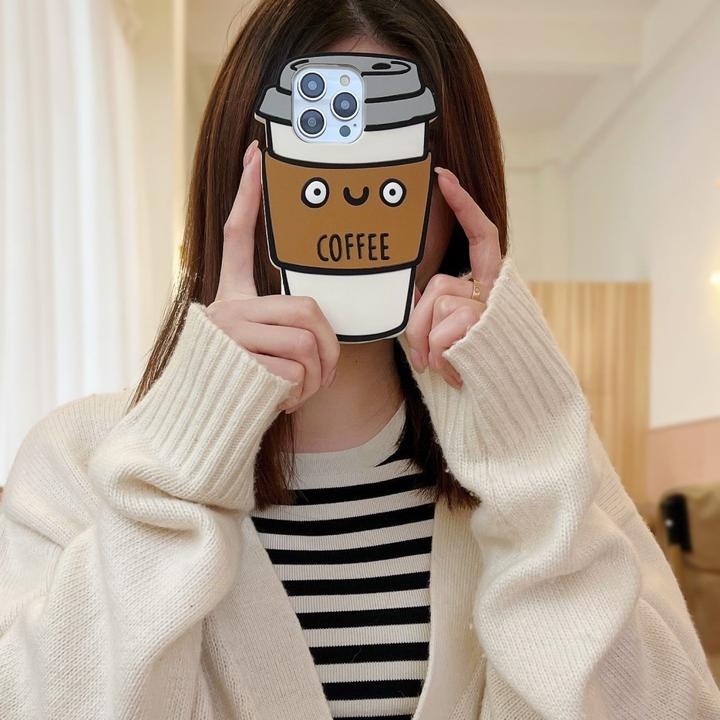 Image du produit Ueli Express Drôle d'étui en silicone pour tasse à café 3D (Apple iPhone 15 Pro)