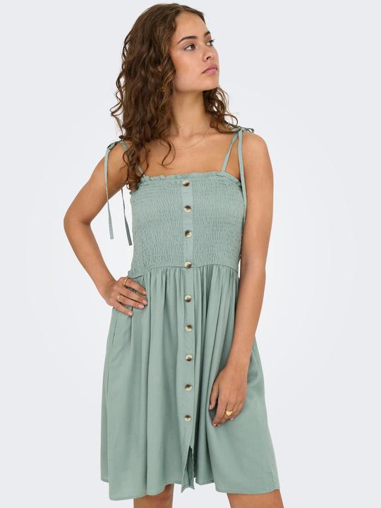 Produktbild Only Normal geschnitten Trapezausschnitt Kurzes Kleid Kleid (XL)