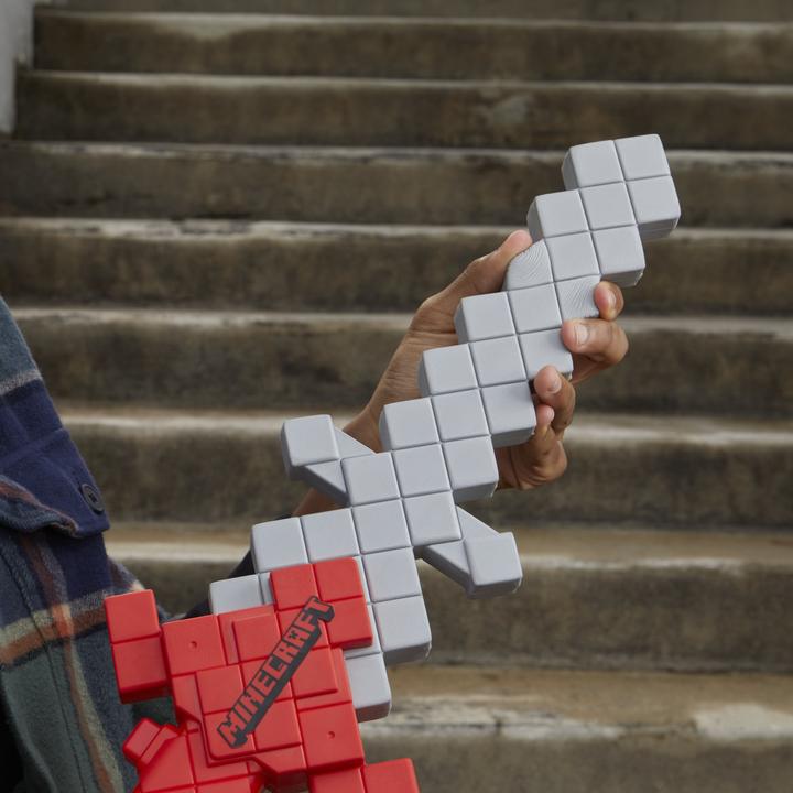 Immagine prodotto Nerf Spada rubacuori Minecraft, 4 dardi in schiuma Elite, lama morbida, lanciadardi