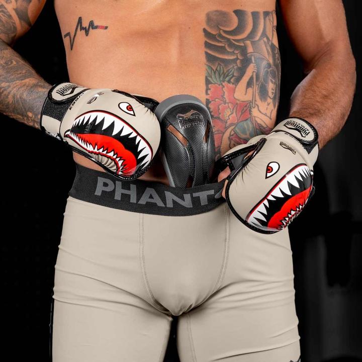 Actual product image Phantom Athletics Fightshorts VECTOR Apex (L)