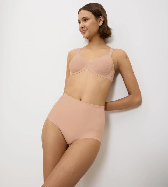 Image du produit Triumph Becca Extra High + Cotton Panty (Une unité par pack)
