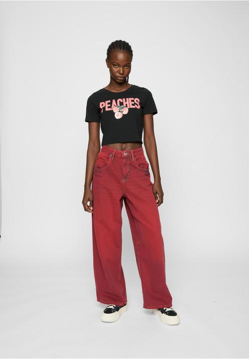 Actual product image Miss Tee Peaches Cropped Tee - 105763 (S, M)