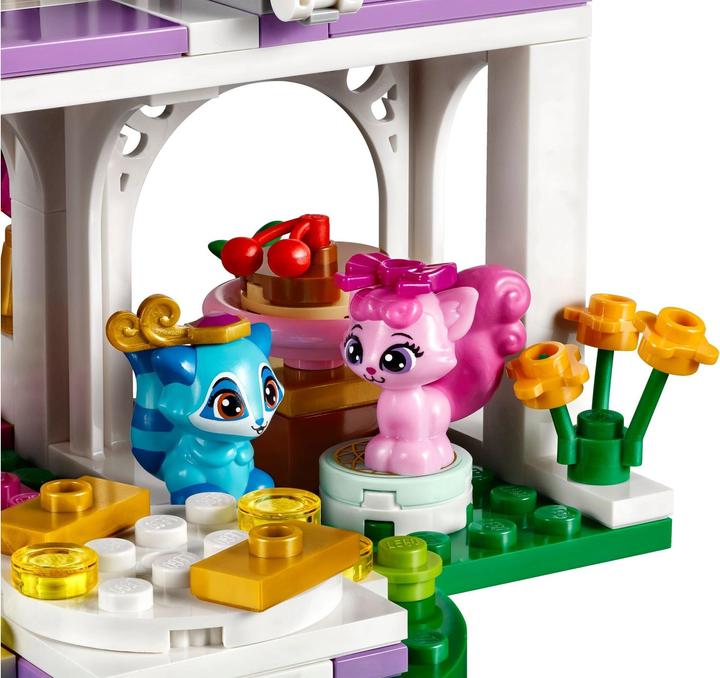 Actual product image LEGO Palace Pets Royal Castle (41142, LEGO Disney)
