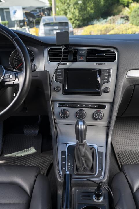 Actual product image Peak Design Charging Car Mount Vent