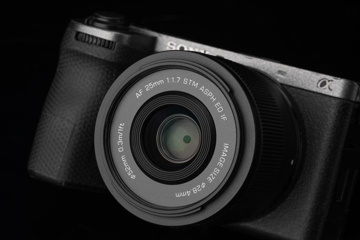 Immagine prodotto Viltrox AF 25mm F/1.7 Sony E (Sony E, APS-C / DX)