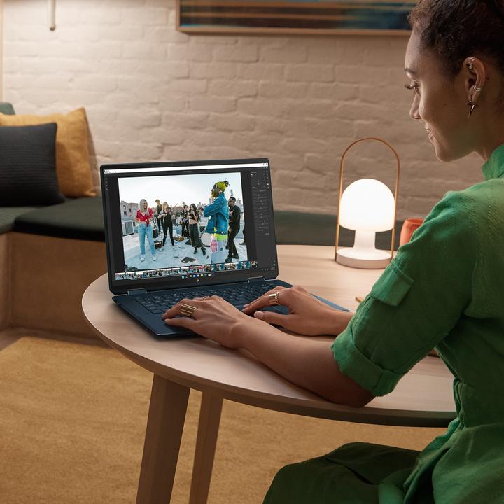 Actual product image HP Spectre x360 16-f2732nz (16", Intel Core i7-1360P, 16 GB, 1000 GB, CH)