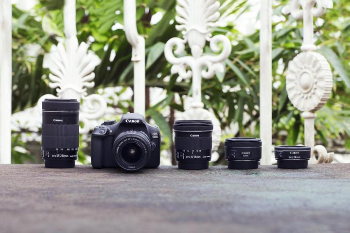 Produktbild Canon EOS 1300D Kit (18 Mpx, APS-C / DX)