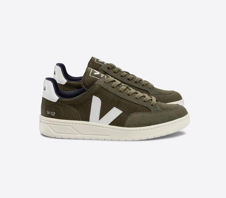 Actual product image Veja V-12 (40)