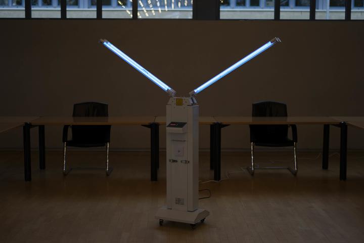 Produktbild Good Connections UV-C Desinfektionsstation 120W mit 4 röhren für 60 m² Raumfläche