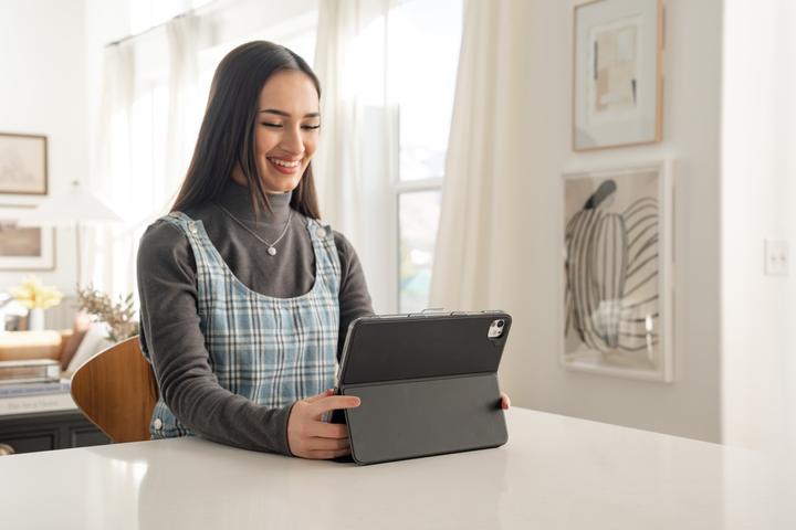 Produktbild Zagg Pro Keys 2 (CH, iPad Pro 11 2024 (M4))