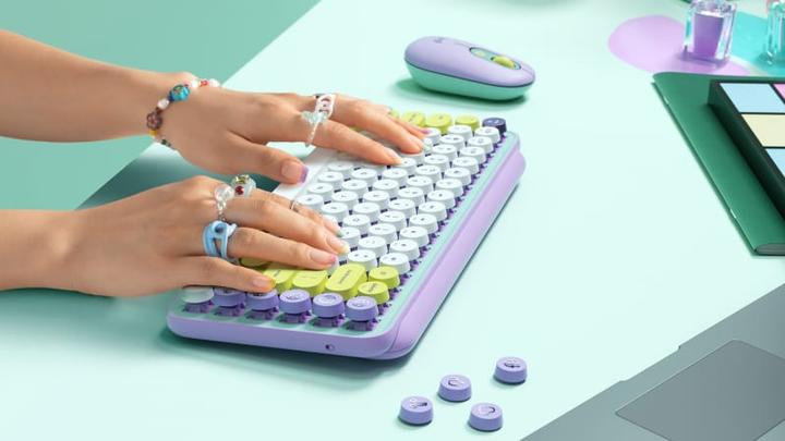 Actual product image Logitech POP Keys (CH, Wireless)