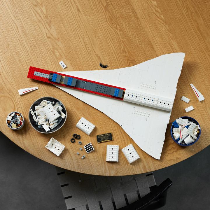 Actual product image LEGO Concorde (10318, LEGO Icons, LEGO Rare Sets)
