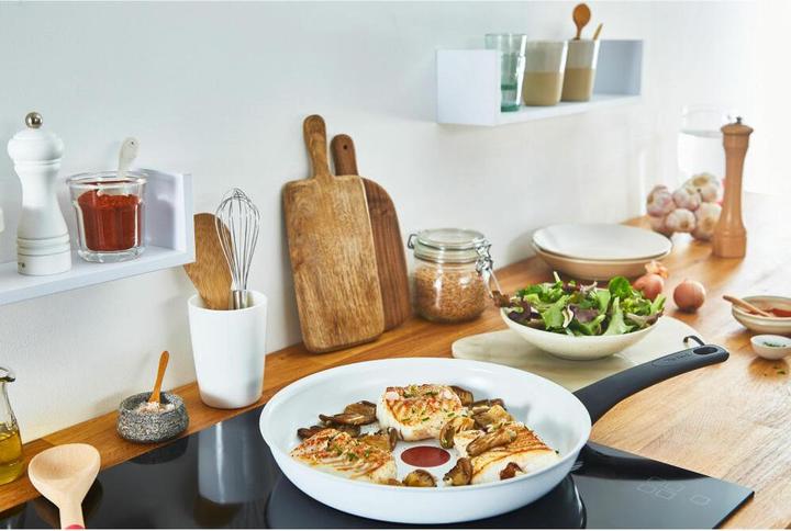 Immagine prodotto Tefal Ceramic Control (24 cm, Padella per friggere, Alluminio)
