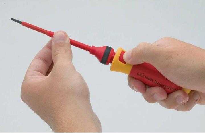 Immagine prodotto HAZET Serie di giraviti ∙ con isolamento di protezione 804VDE/14 ∙ Profilo Pozidriv PZ, Profilo int… (Viti con testa a intaglio, Torx (TX), Cacciavite a croce PZ, Fessura croce Phillipps (PH))