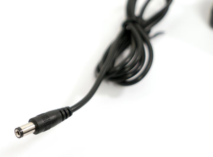 Produktbild Xoro CA1224 Stabilisierter 12V/24V KFZ Adapter
