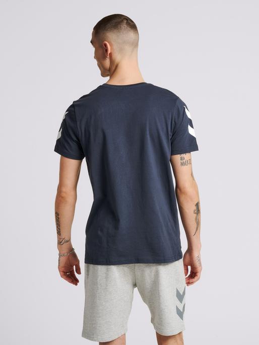 Produktbild hummel Legacy Chevron T-Shirt (XS)