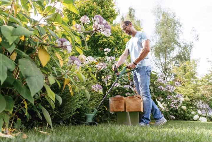 Produktbild Bosch Home & Garden Rasentrimmer EasyGrassCut 23 (Trimmfaden)