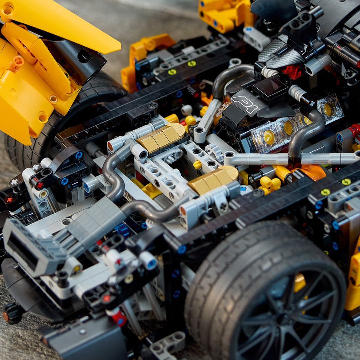 Image du produit LEGO McLaren P1 (42172, LEGO Technic, LEGO difficiles à trouver)
