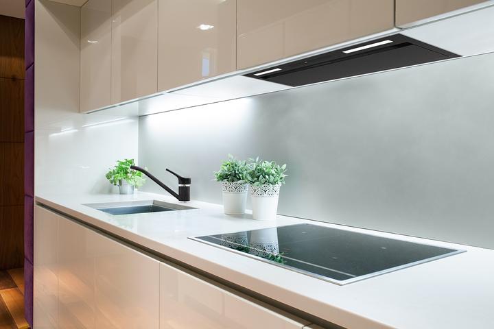 Produktbild Kernau KBH 0590.1 B Gesture Built-in Black ³/h A (Flachschirmhaube)