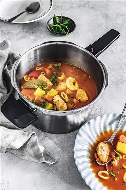 Actual product image Fissler Vitaquick Premium (22 cm, Pot, Stainless steel)