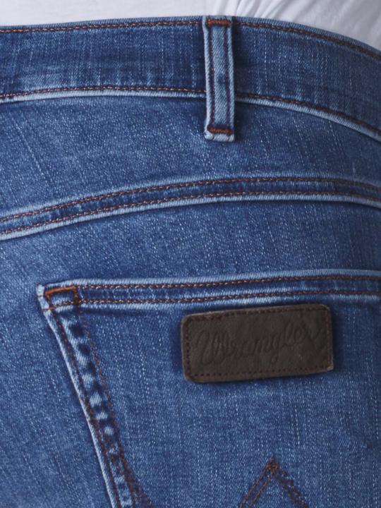Actual product image Wrangler Greensboro Stretch Jeans bright stroke (W46/L34)