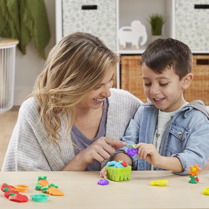 Actual product image Play-Doh Grow Your Garden Toolset