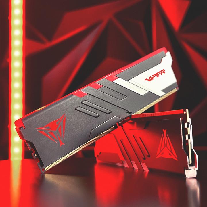 Actual product image Patriot Viper Venom RGB 32GB DDR5 6200-40, PVVR532G620C40K (2 x 16GB, 6200 MHz, DDR5 RAM, DIMM)