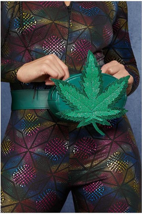 Actual product image Smiffys Cannabis