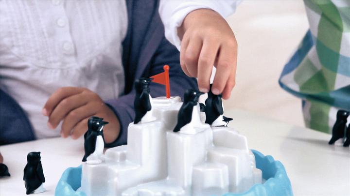 Actual product image Ravensburger Plitsch-Platsch Penguin (German)
